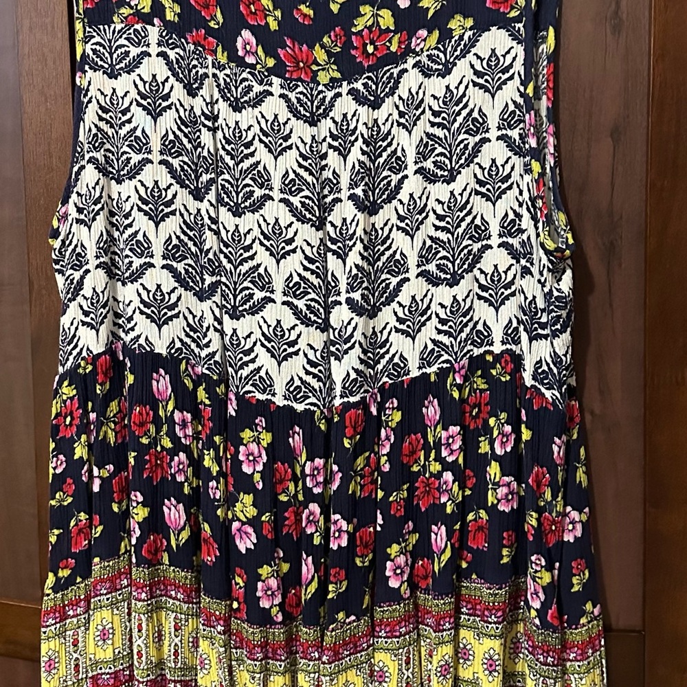 Flowy - Picture 2 of 4